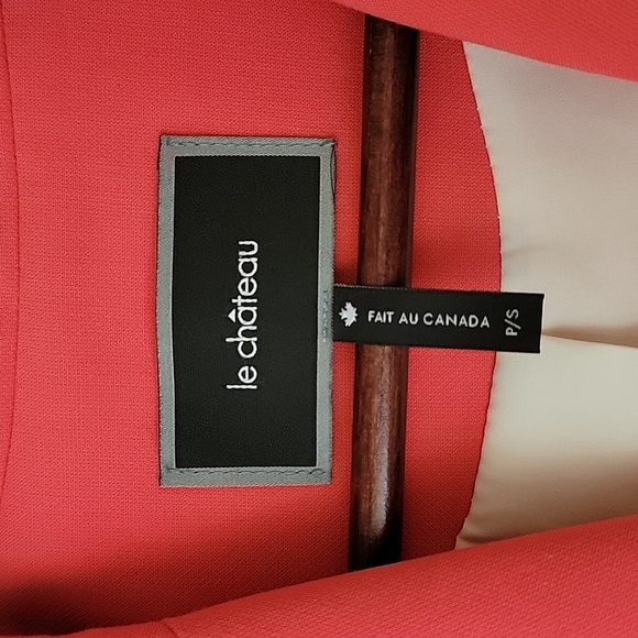 Le Chateau Blazer - Picture 2 of 3